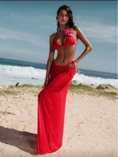 Set con falda y flor 3D